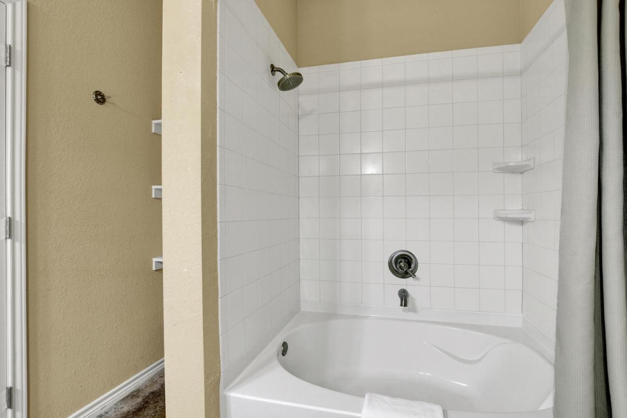 Romantic Oasis With Hot Tub Near Fred And Wineries! Fredericksburg Bagian luar foto