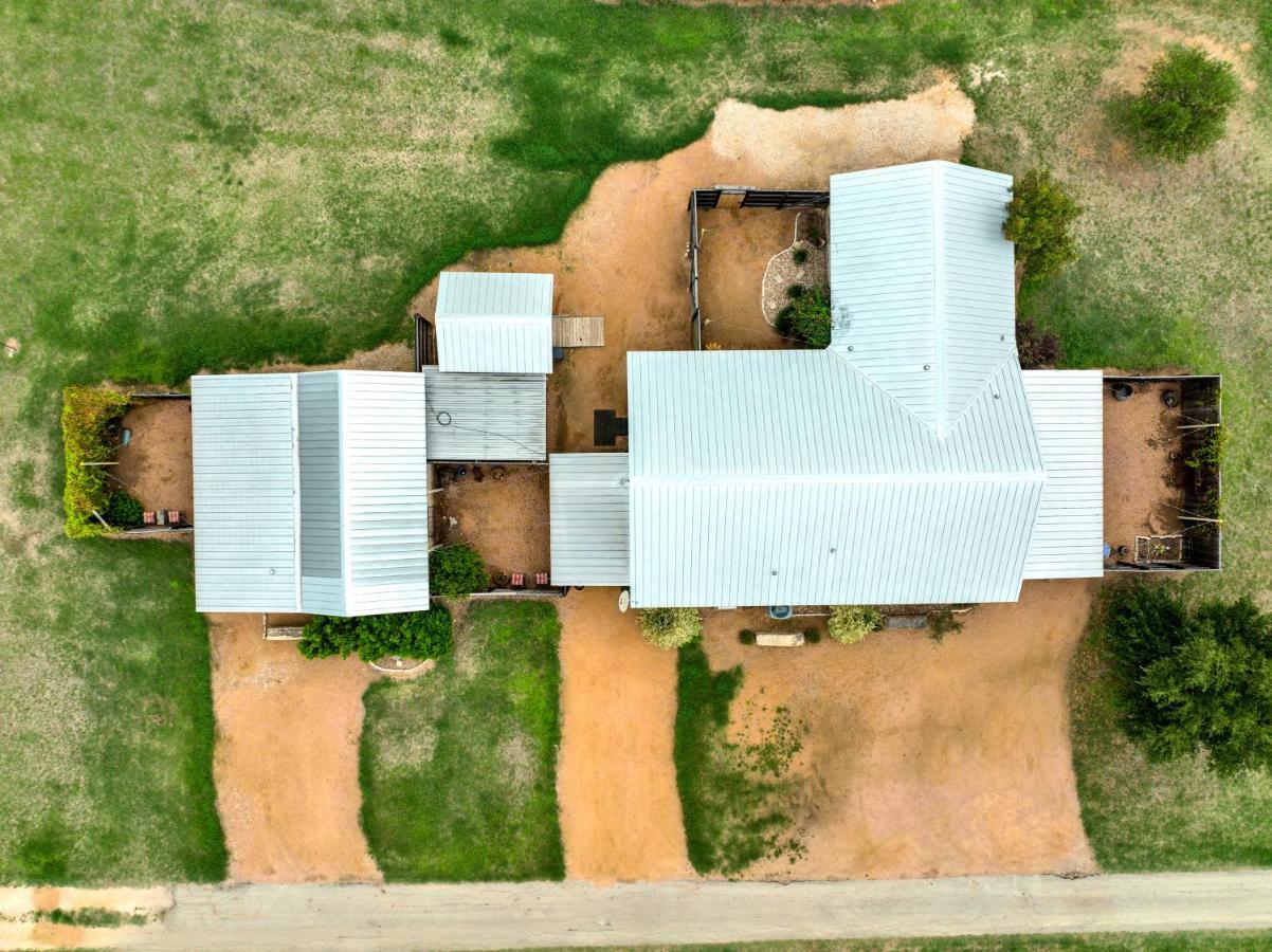 Romantic Oasis With Hot Tub Near Fred And Wineries! Fredericksburg Bagian luar foto